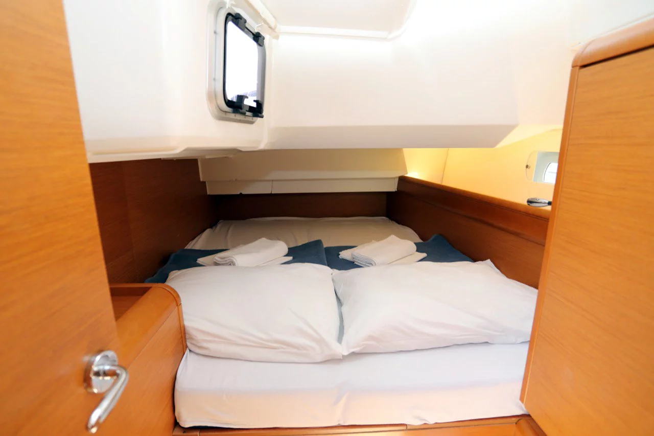 Sun Odyssey 449 (Blue Moon)  - 13