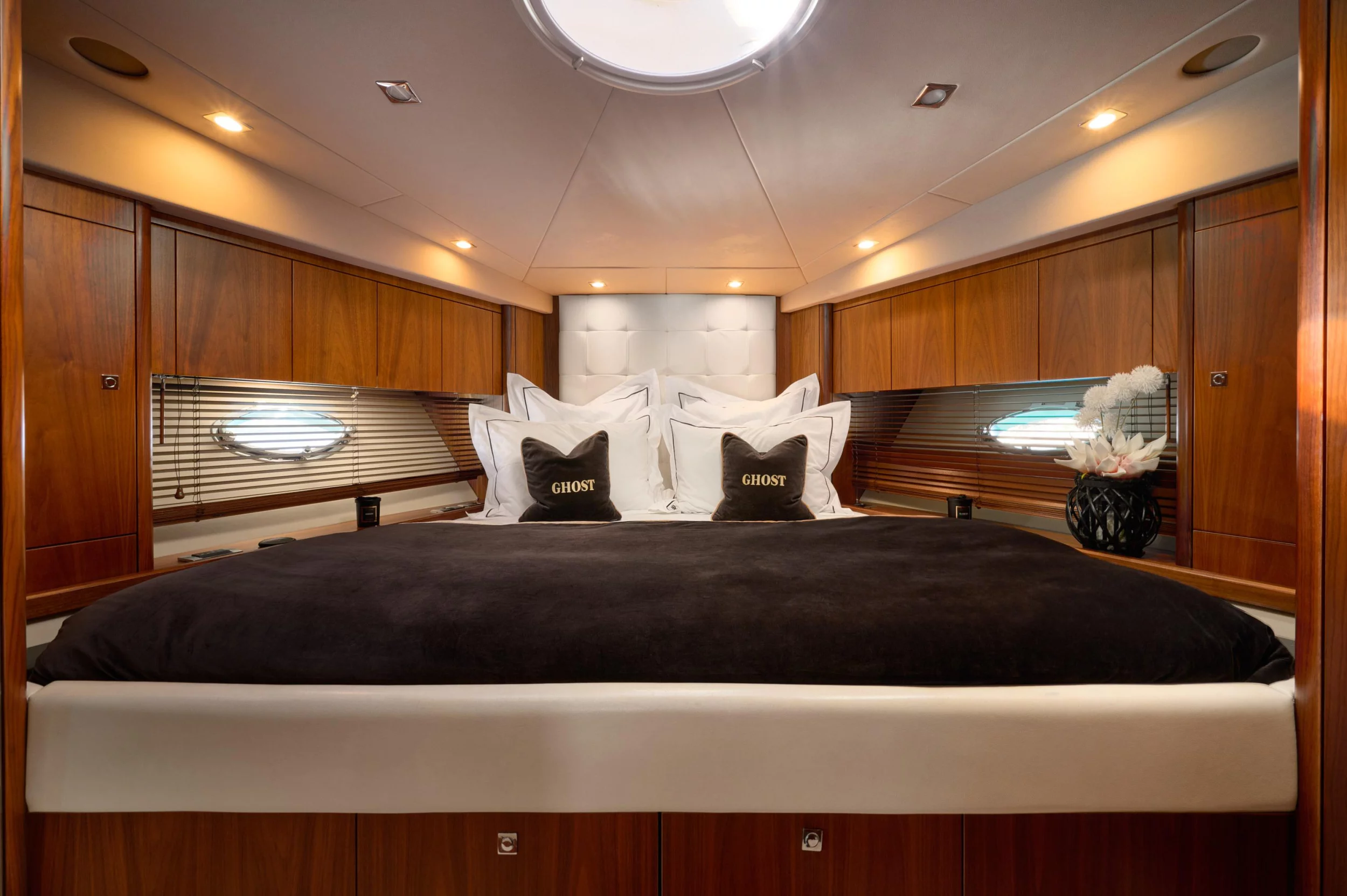 Sunseeker Predator 72 (Ghost)  - 3