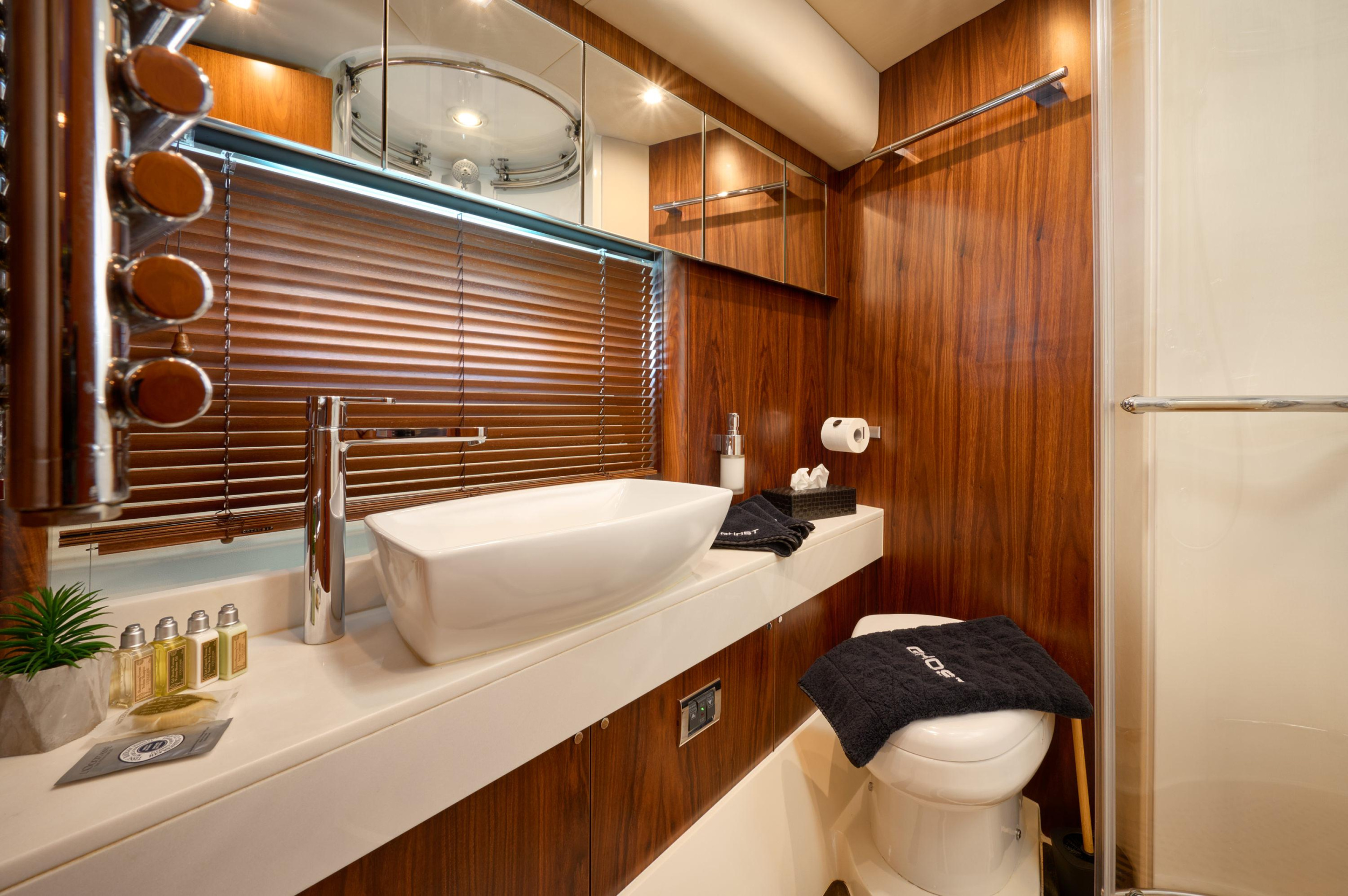 Photo #5 - Sunseeker Predator 72 (Ghost) in Kastela - 35522