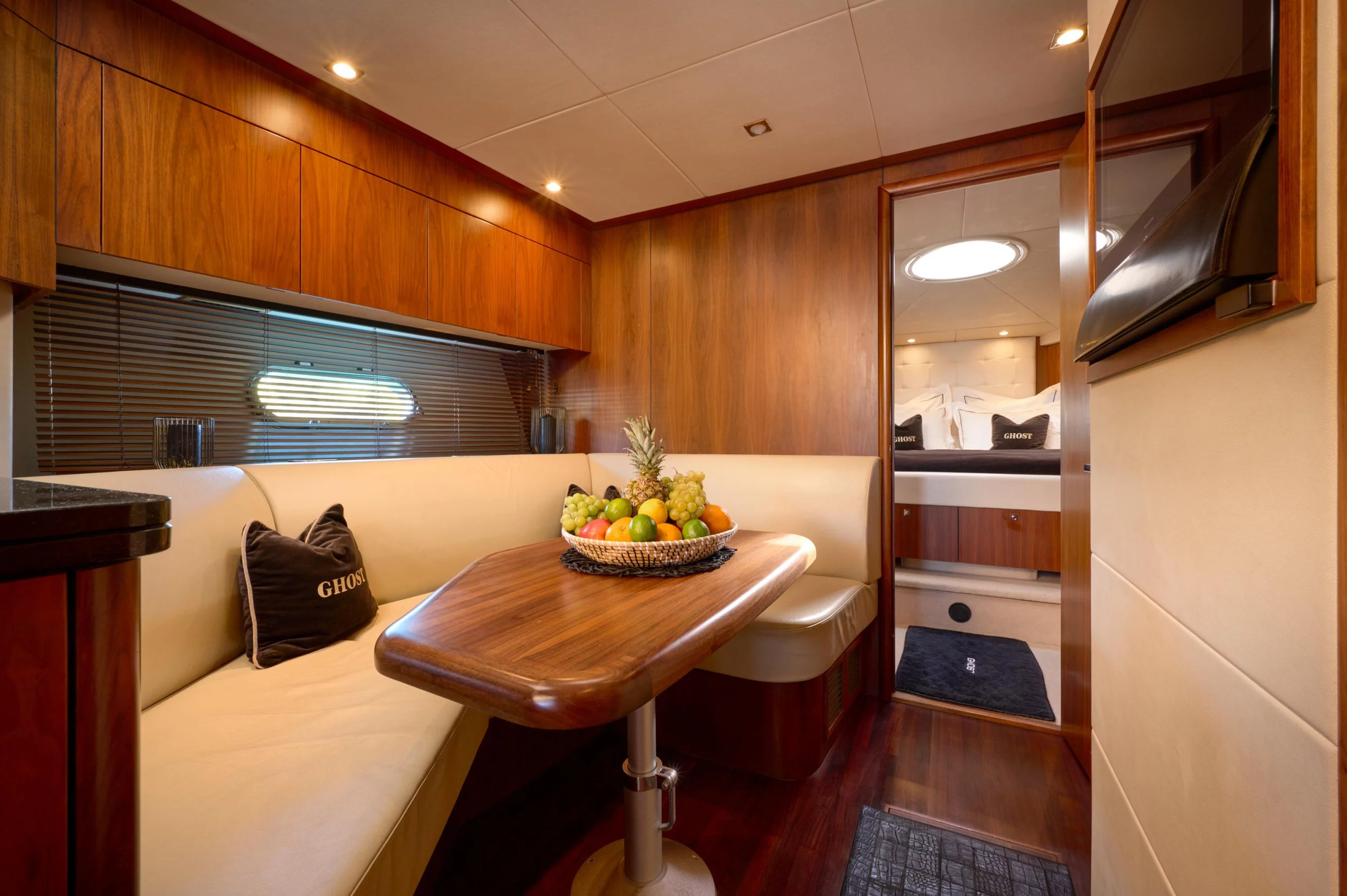 Sunseeker Predator 72 (Ghost)  - 5