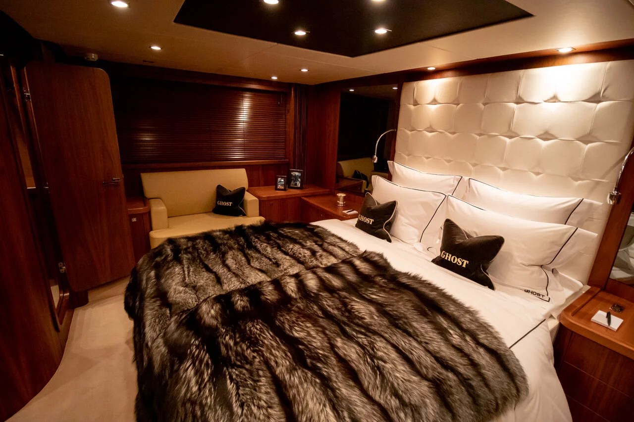 Sunseeker Predator 72 (Ghost)  - 23