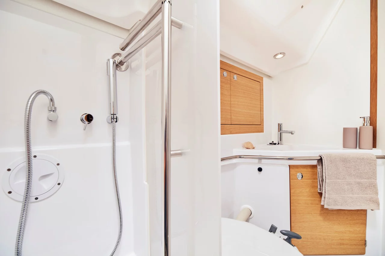 Elan Impression 45.1 (Triton)  - 21