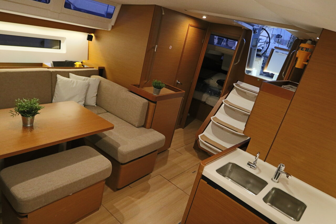 Photo #8 - Sun Odyssey 490 - 5 + 1 cab. (Aqua Fun) en Lavrion - 35550