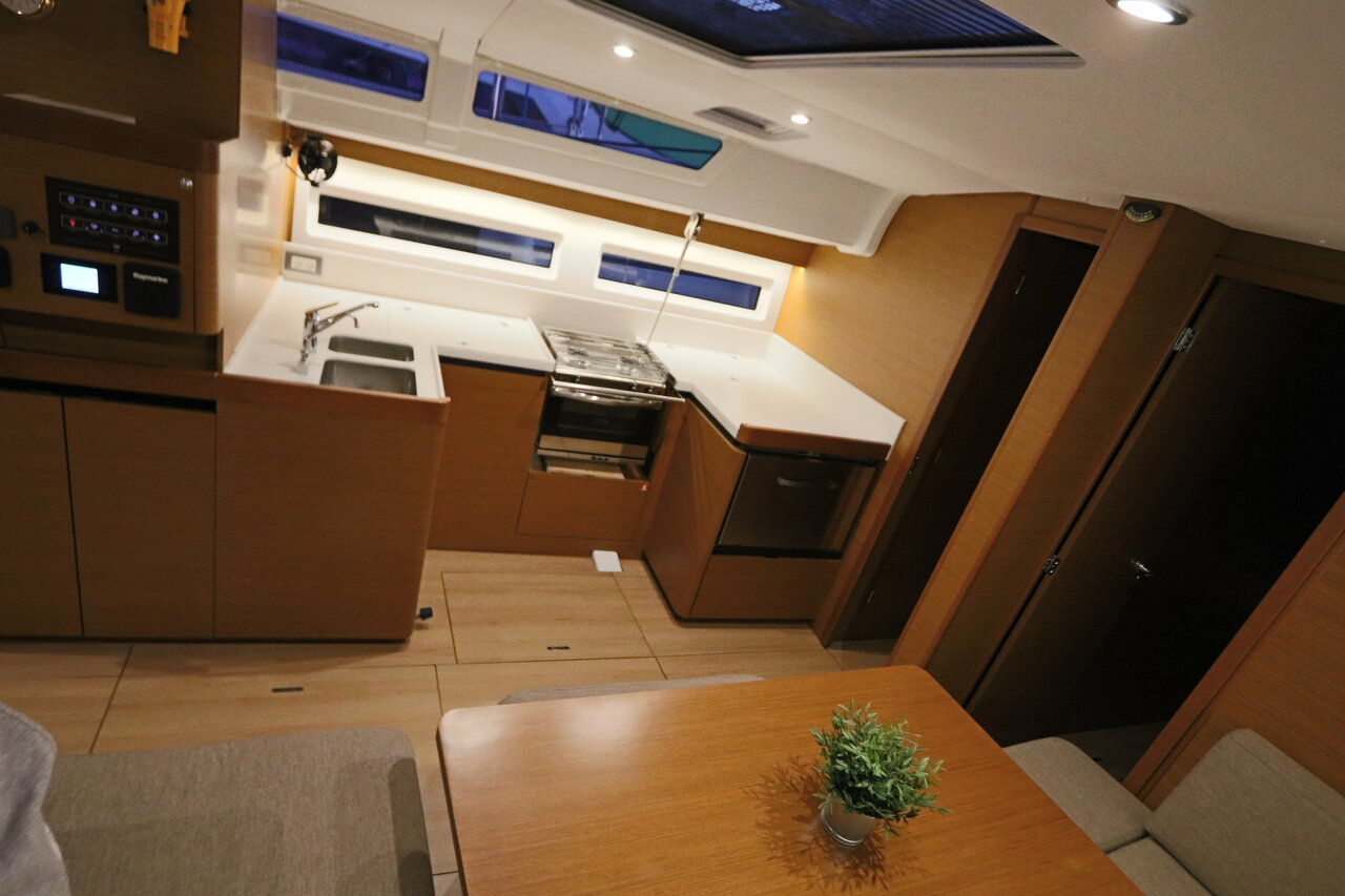 Photo #10 - Sun Odyssey 490 - 5 + 1 cab. (Aqua Fun) en Lavrion - 35550
