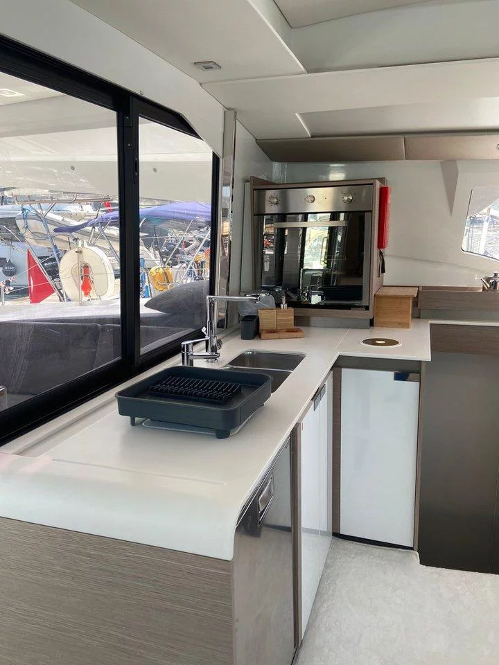 Fountaine Pajot Elba 45 - 5 cab. (Positano)  - 10