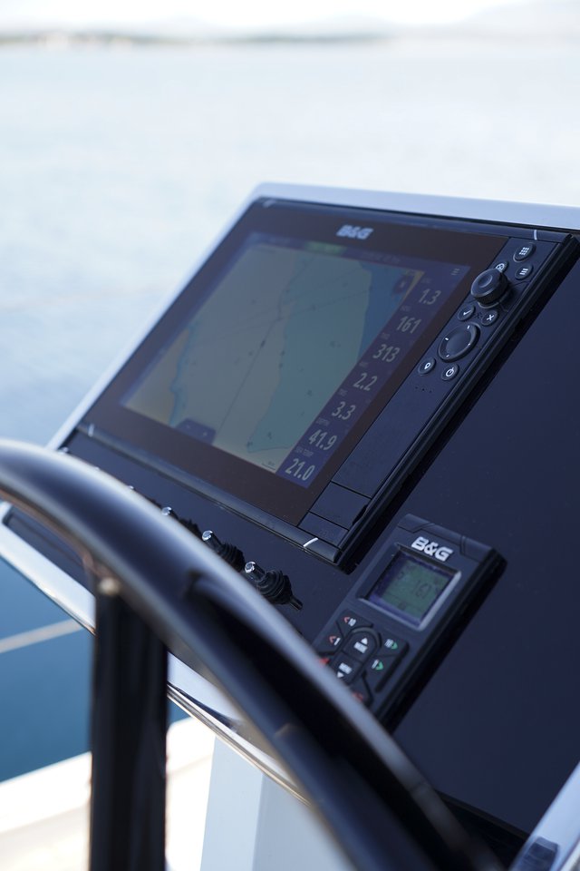 Photo #3 - Oceanis Yacht 62 - 3 + 1 (Onyx) in Sibenik - 35573