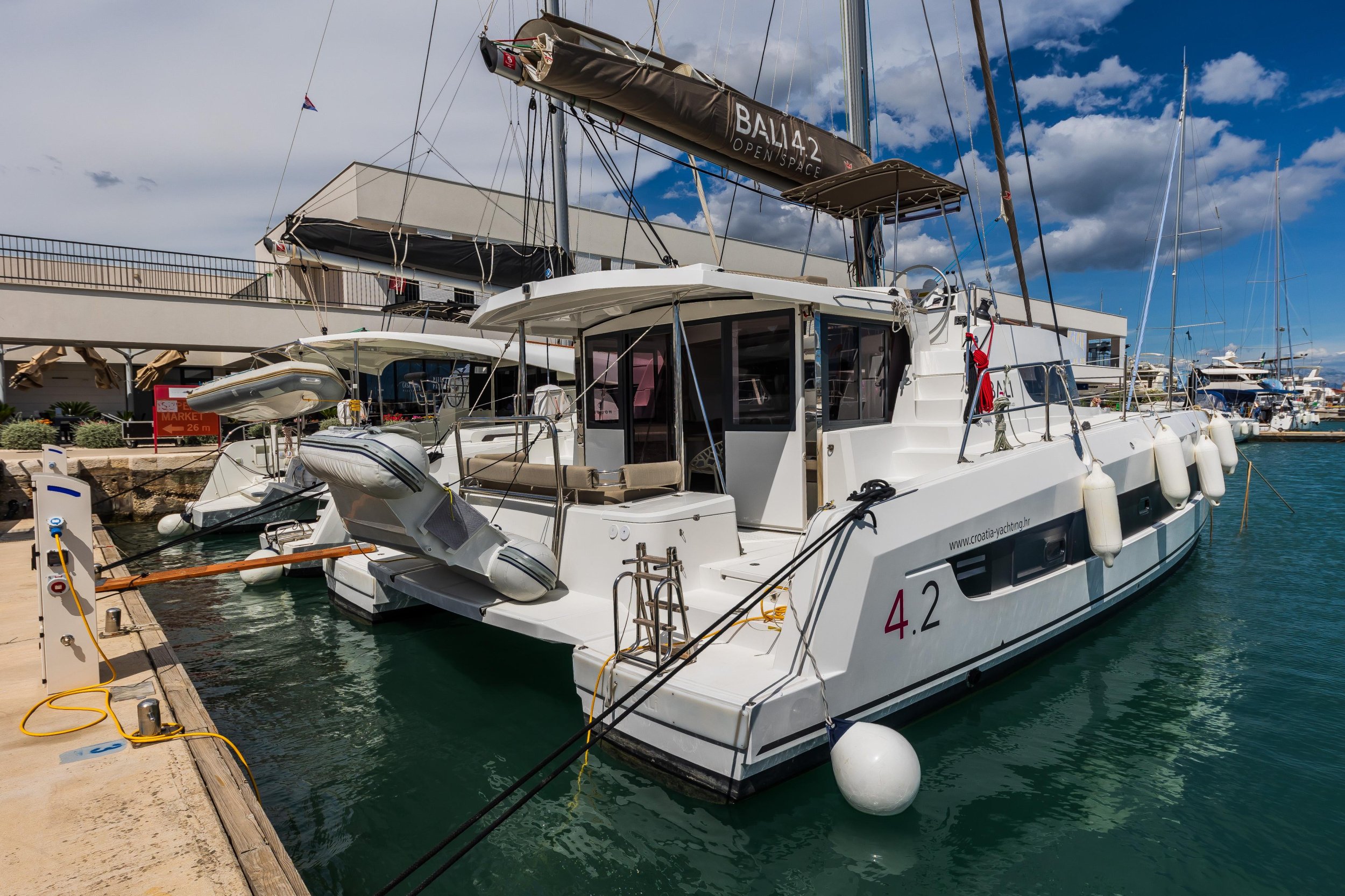 Photo #1 - Bali 4.2 - 4 + 1 cab. (Liesbeth) in Trogir - 35574