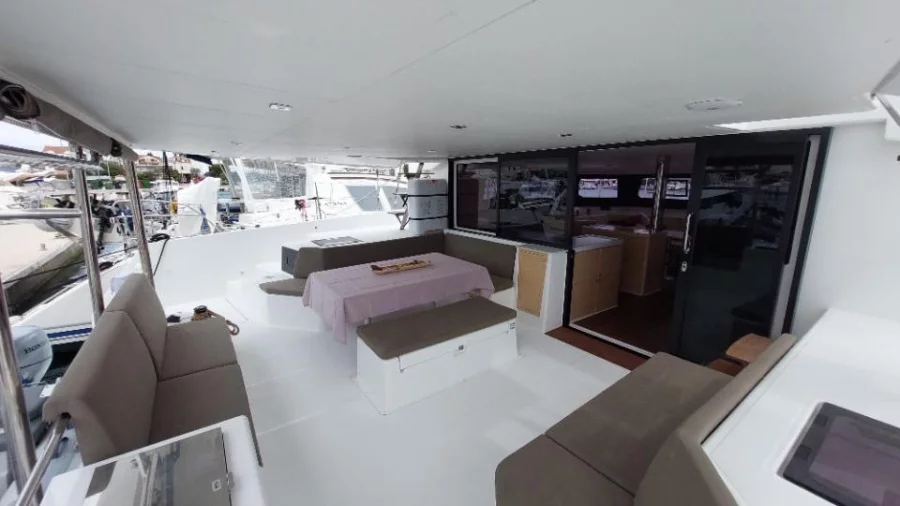 Dufour 48 Catamaran - 5 + 1 cab. (Dream)  - 10