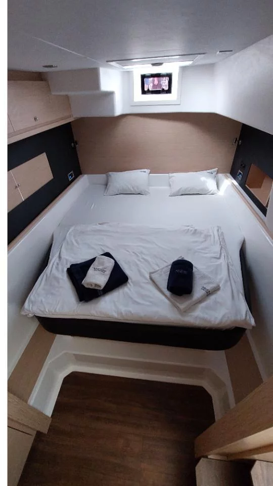 Dufour 48 Catamaran - 5 + 1 cab. (Dream)  - 22