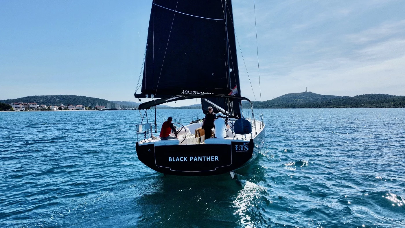 Elan E6 (Black Panther)  - 7