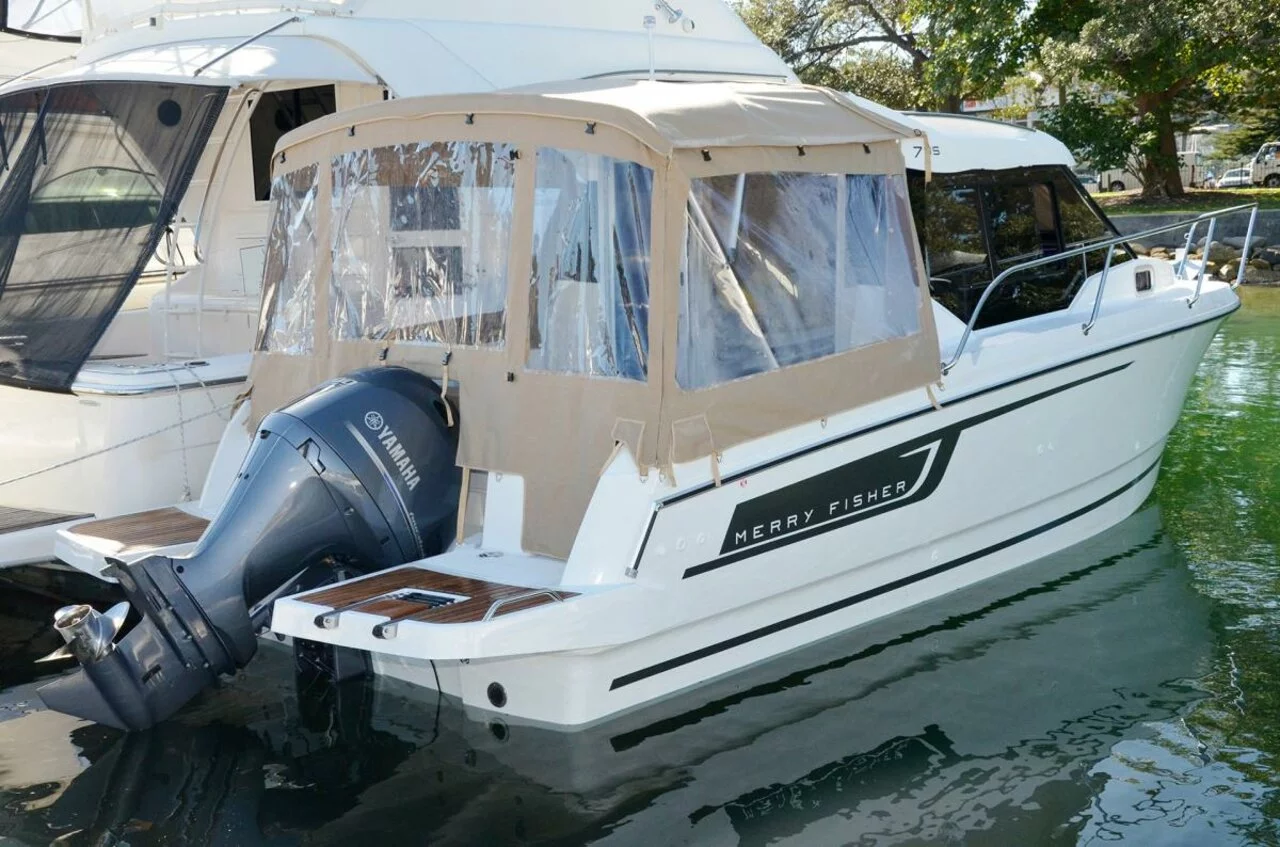 Merry Fisher 795 (NN)  - 4