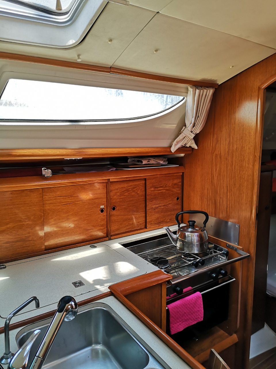 Sun Odyssey 35 — photo 7