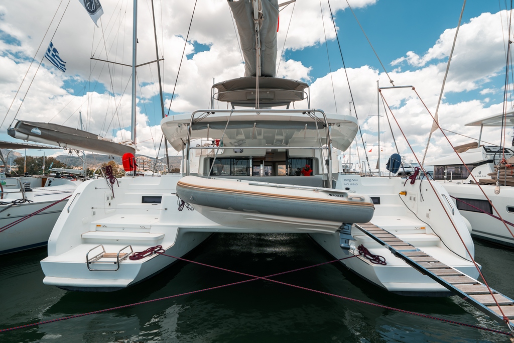 Lagoon 46 - 4 + 1 cab. — photo 1