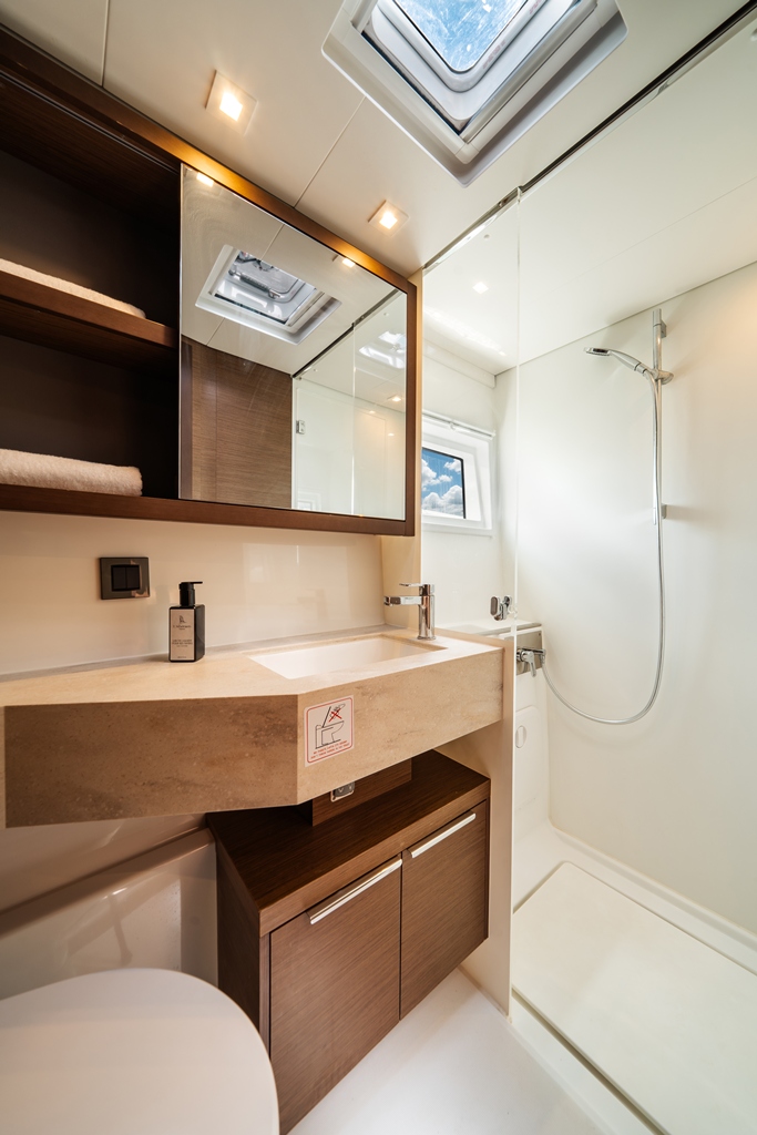 Lagoon 46 - 4 + 1 cab. — photo 13