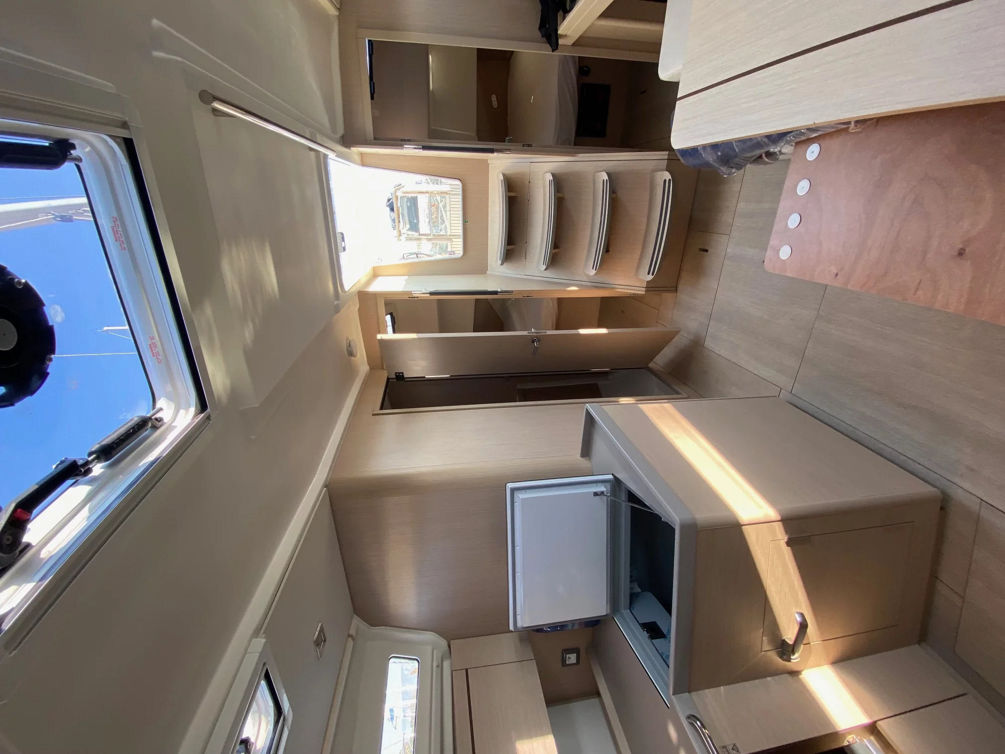 Oceanis 40.1 (La Mer)  - 10