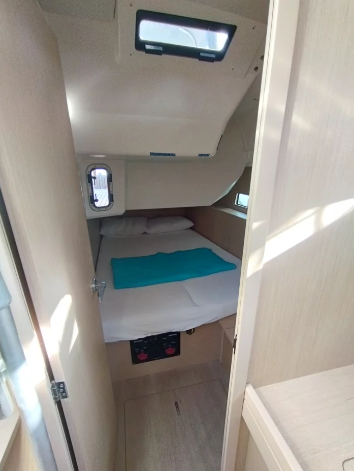 Oceanis 40.1 (La Mer)  - 14