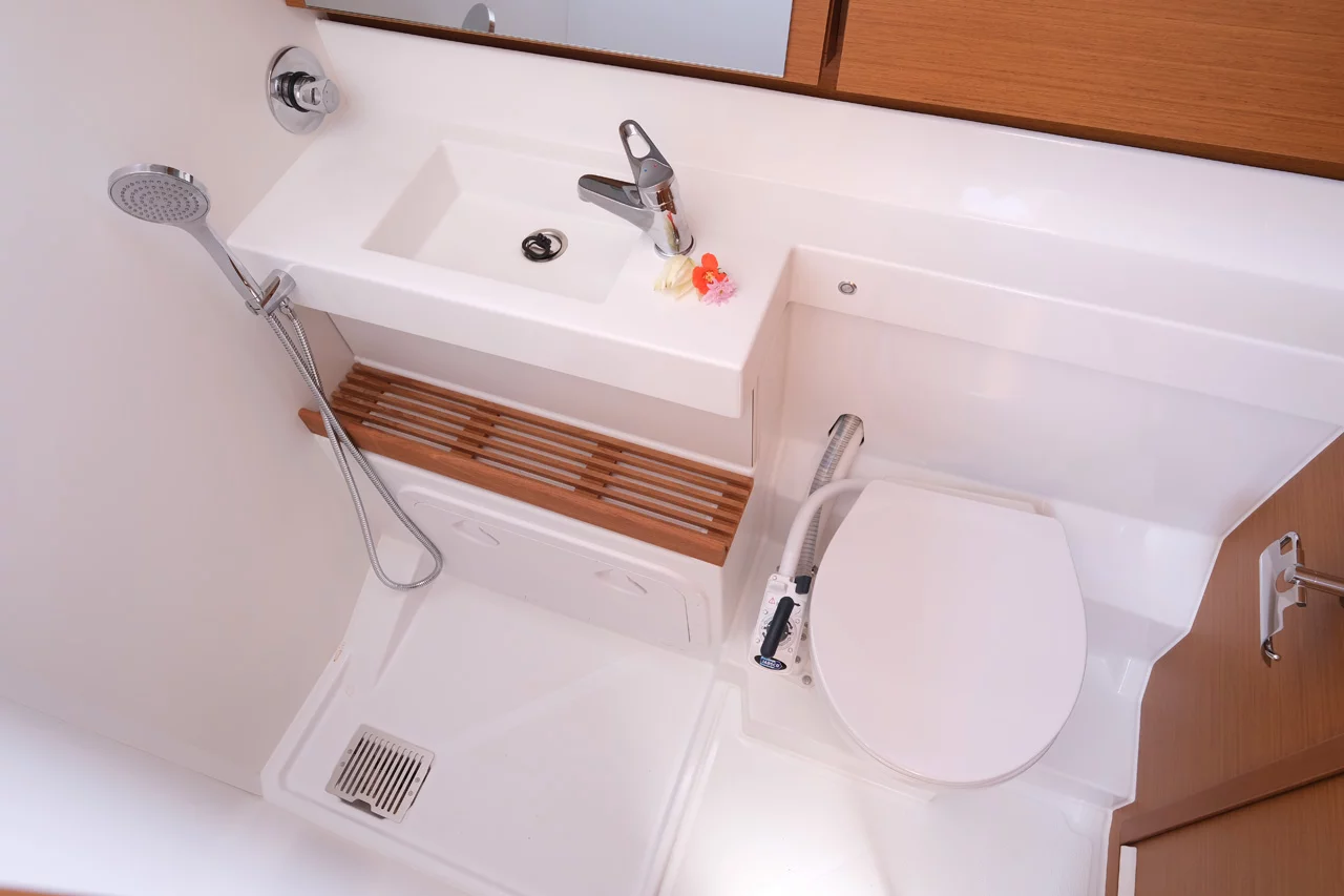 Sun Odyssey 440 (Roma)  - 13