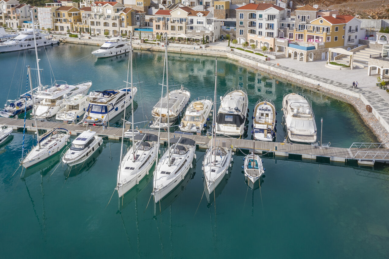 Photo #5 - Bavaria Cruiser 46 - 4 cab. (Kalev) in Trogir - 35731