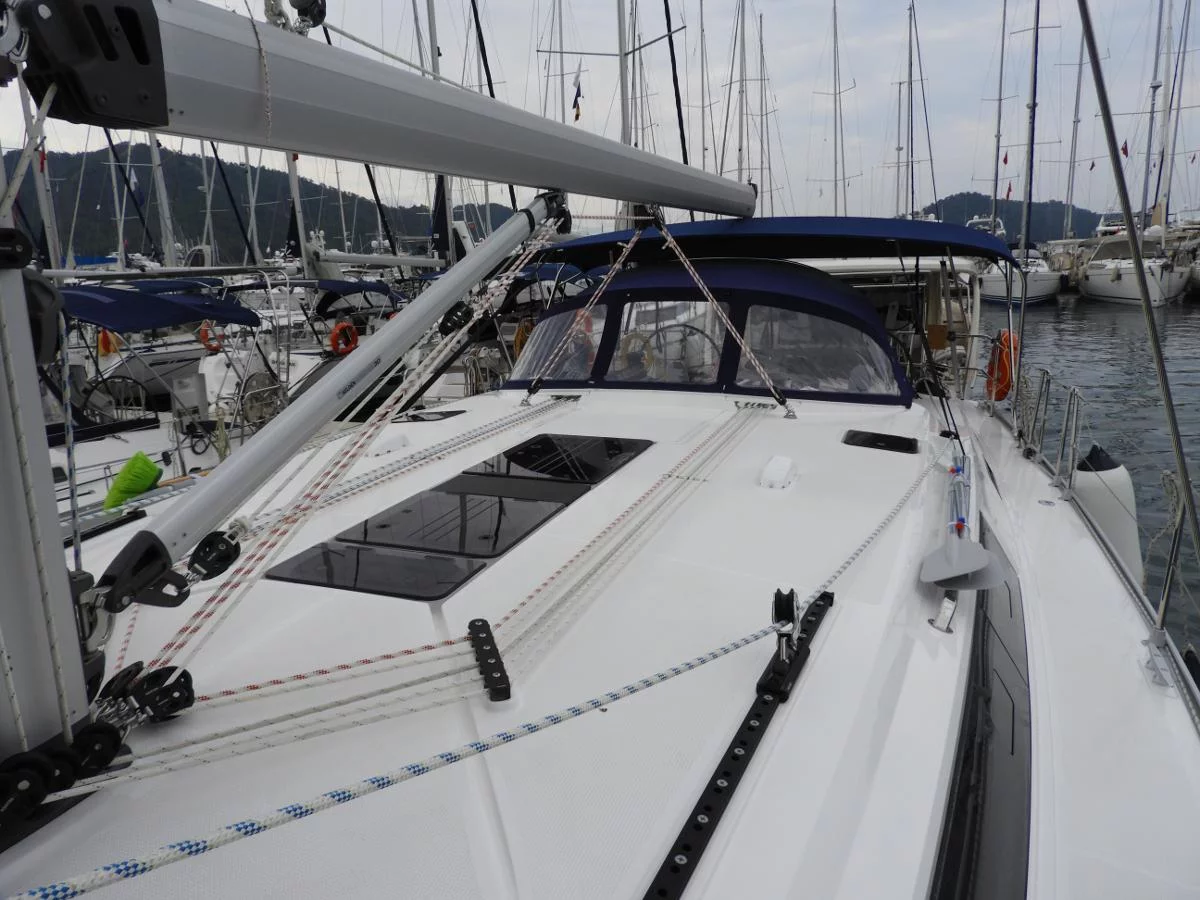 Bavaria Cruiser 51 (Mango)  - 15