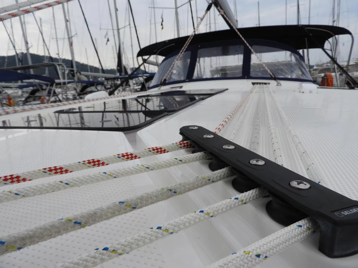 Bavaria Cruiser 51 (Mango)  - 16
