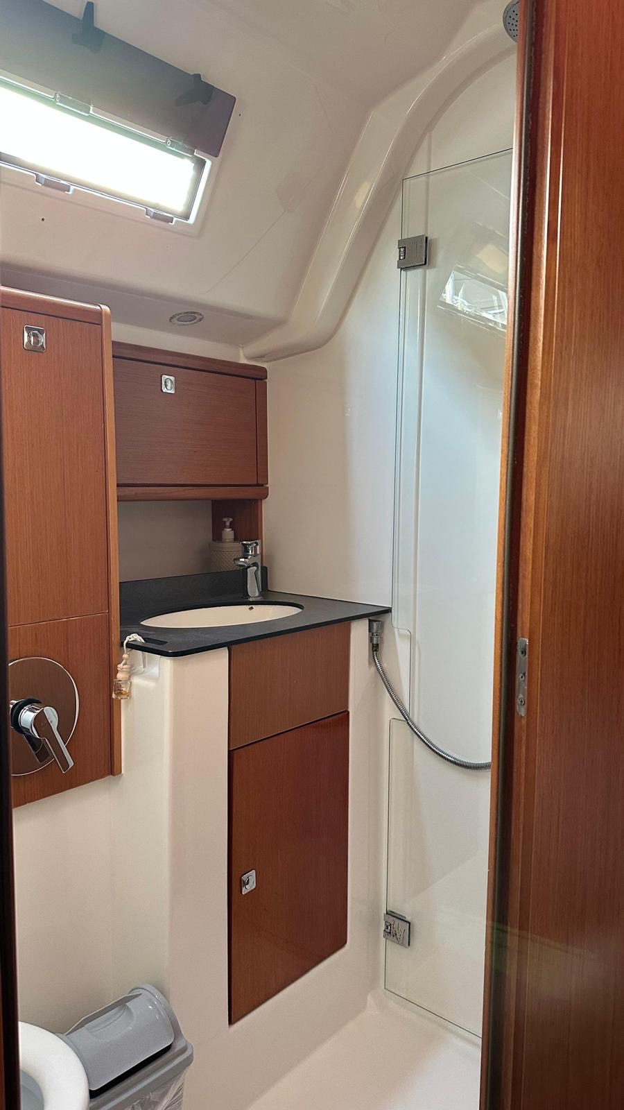 Bavaria Cruiser 51 — photo 37