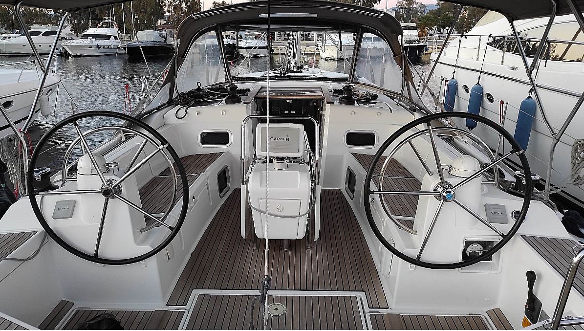 Photo #5 - Sun Odyssey 479 - 4 cab. (Joy) en Eleusis - 35747
