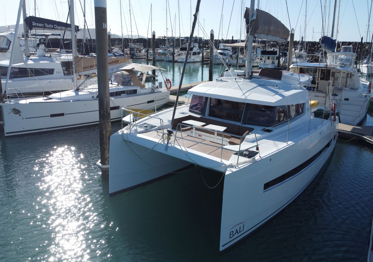 Photo #3 - Bali 4.1 - 4 cab. (NAMASTE_DB) in Airlie Beach - 35788