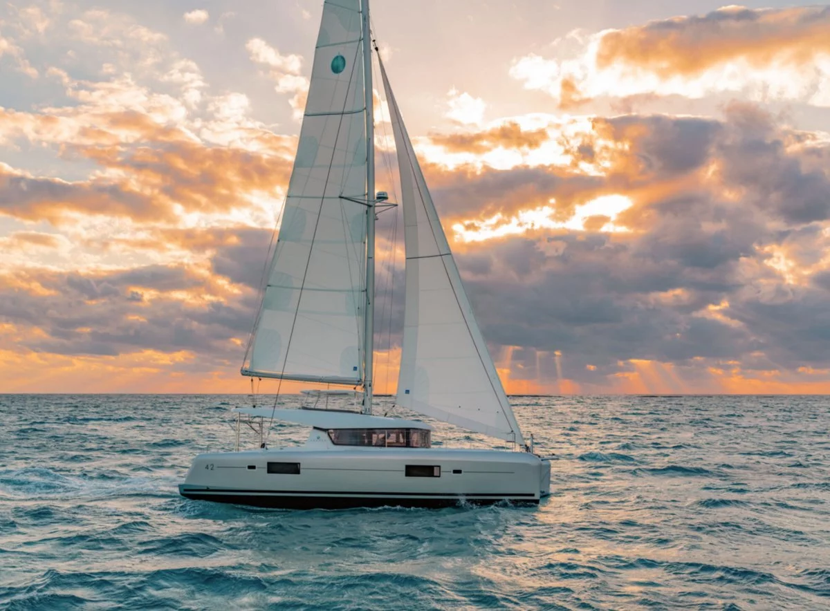 Lagoon 42 - 4 + 2 cab. (Queen Annezia)  - 4