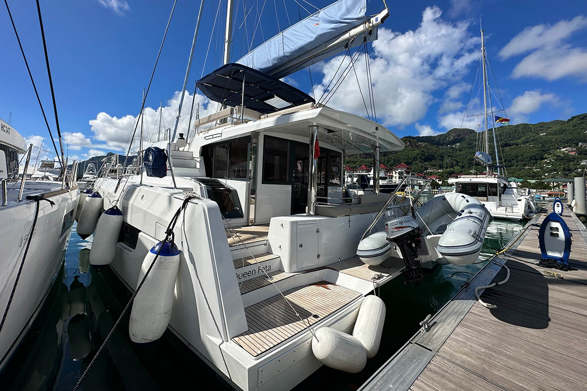 Photo #1 - Bali 4.8 - 6 + 1 cab. (Queen Feta) in Mahe - 35832