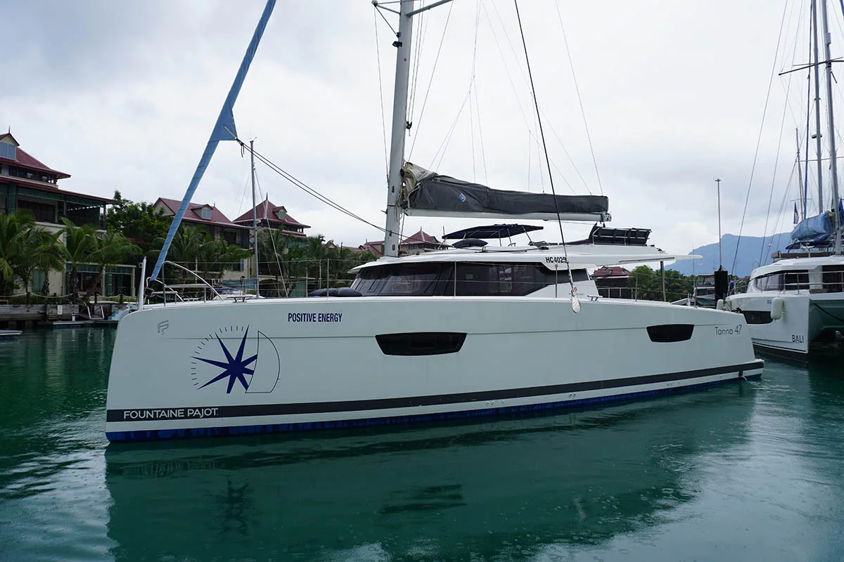Fountaine Pajot Tanna 47 - 5 + 1 cab. (Positive Energy)  - 0