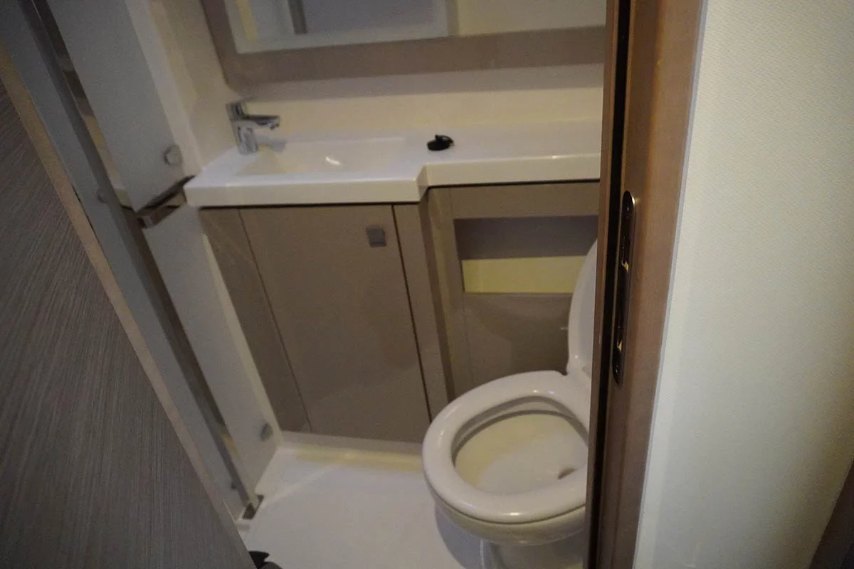Fountaine Pajot Tanna 47 - 5 + 1 cab. (Positive Energy)  - 18