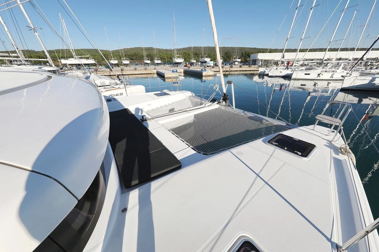 Lagoon 42 - 4 + 2 cab. (Fat Cat)  - 41