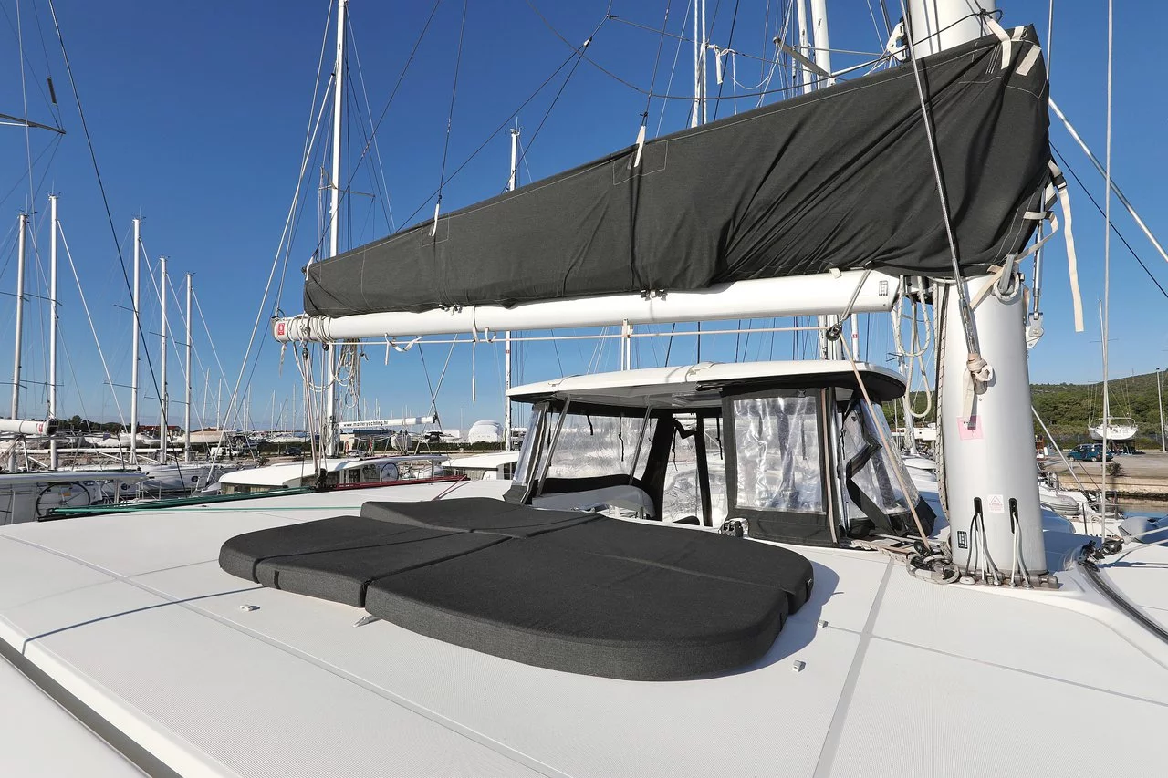 Lagoon 42 - 4 + 2 cab. (Fat Cat)  - 42