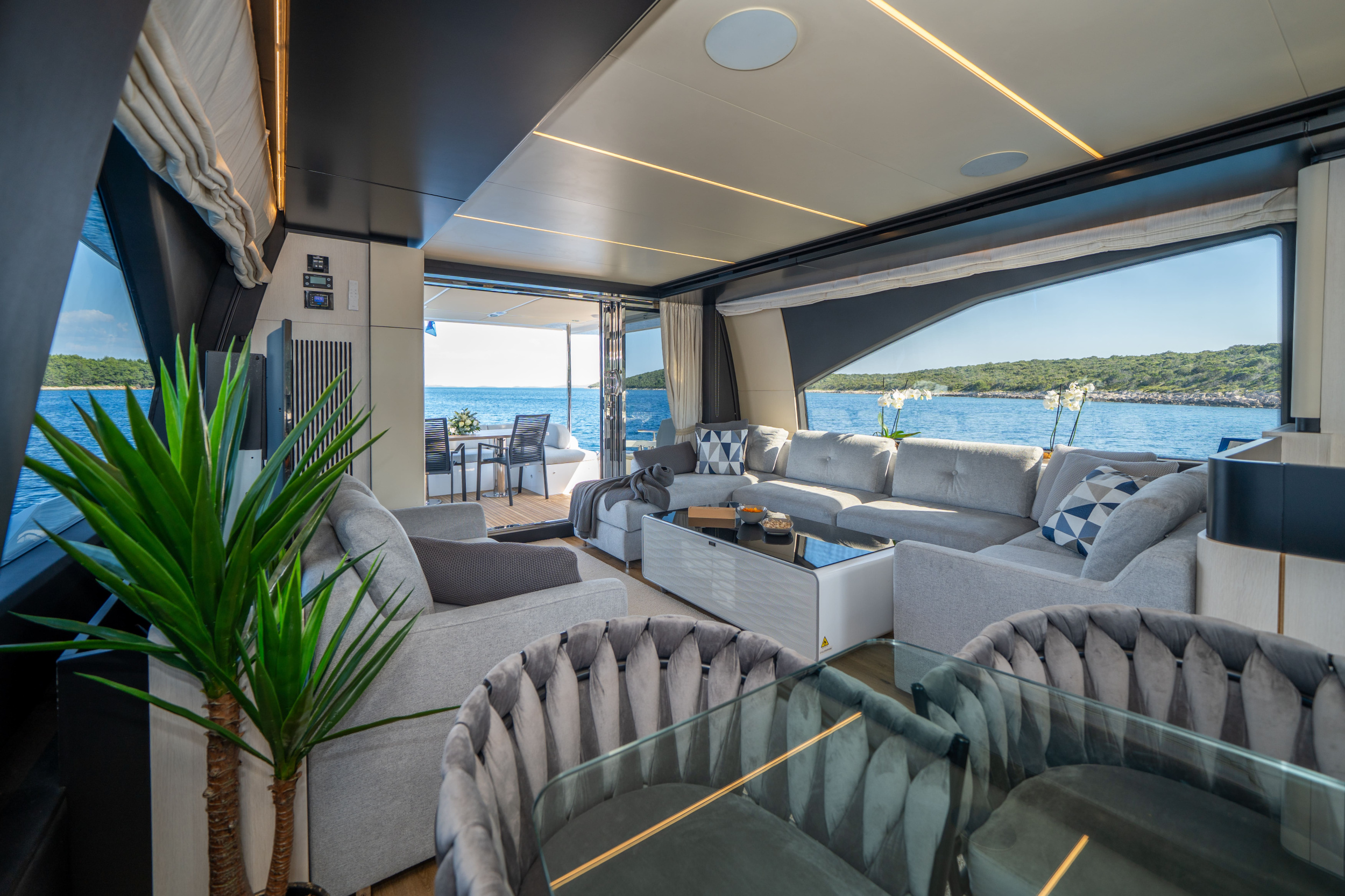 Azimut 72 Fly — photo 18