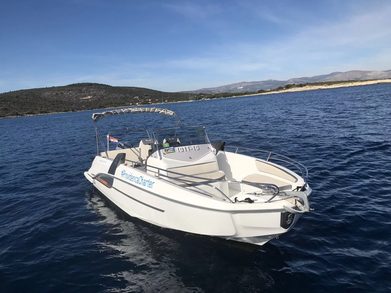 Beneteau Flyer 7.7 Space Deck (Beneath Flyer 7.7 Space Deck)  - 13