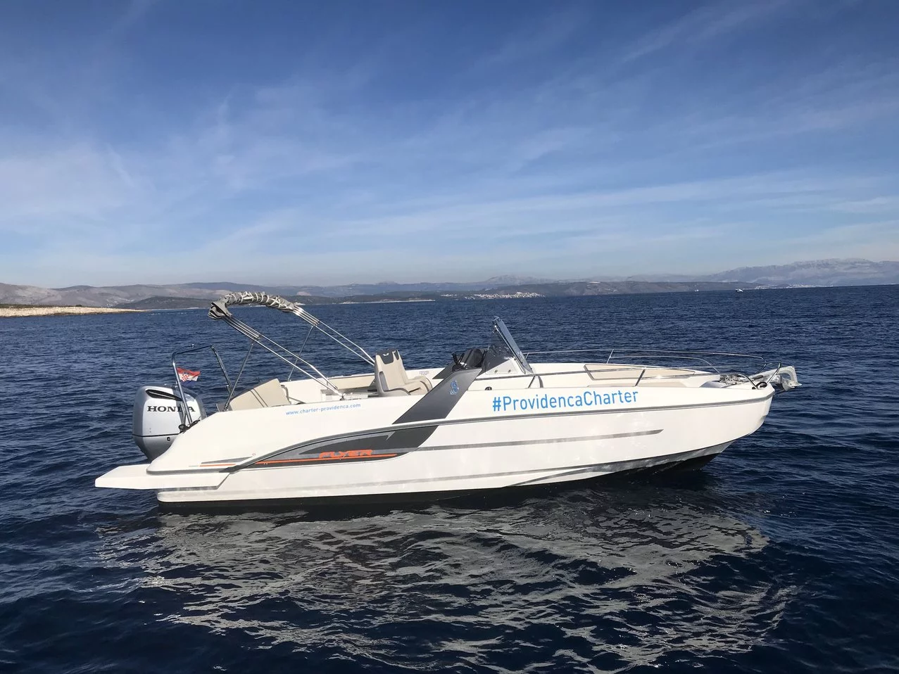 Beneteau Flyer 7.7 Space Deck (Beneath Flyer 7.7 Space Deck)  - 14