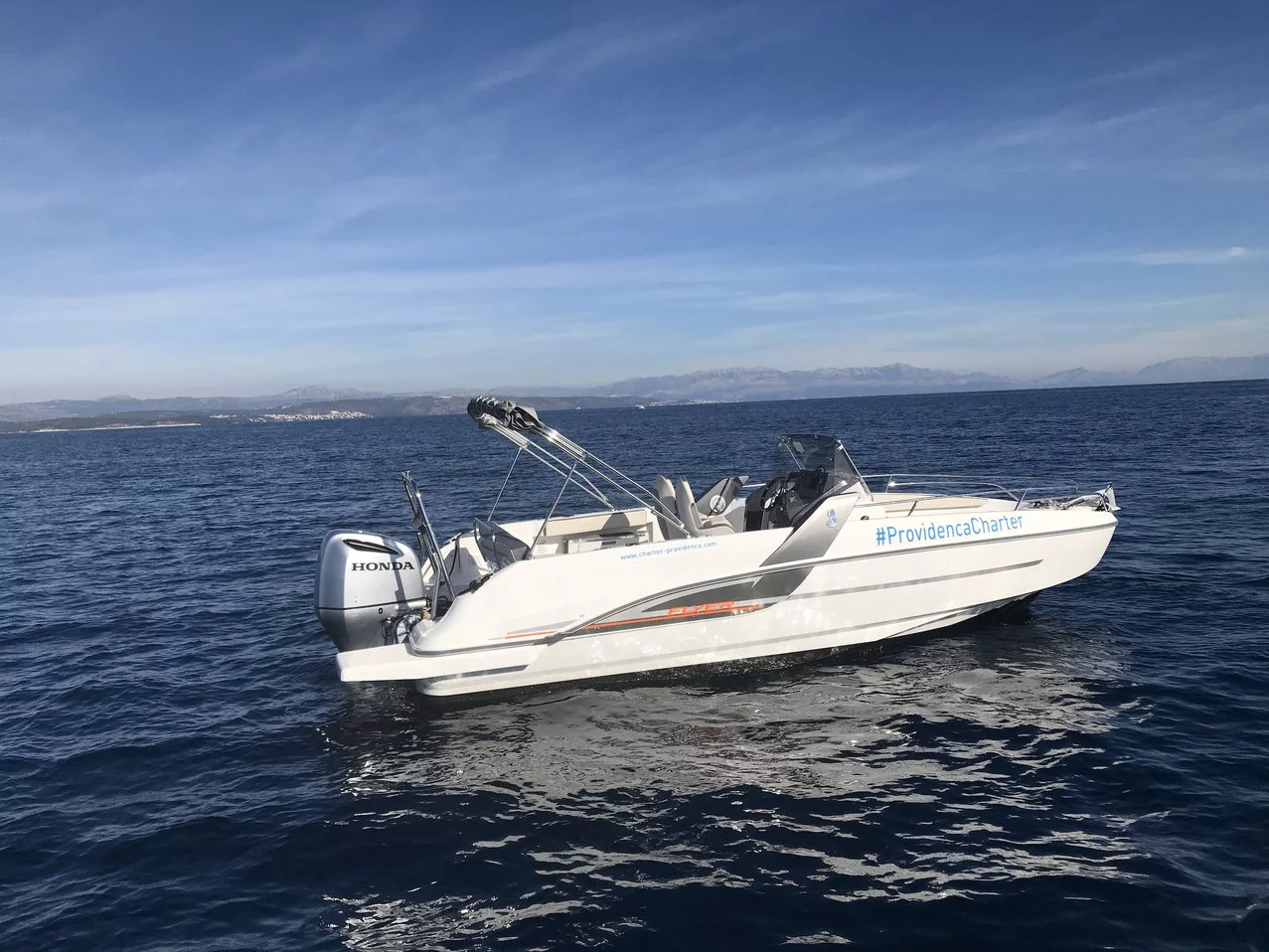 Beneteau Flyer 7.7 Space Deck (Beneath Flyer 7.7 Space Deck)  - 15