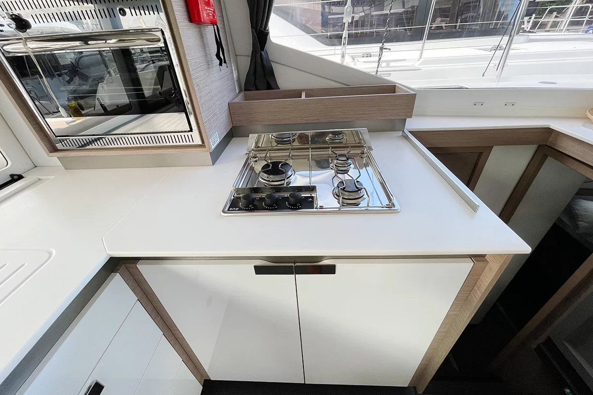 Fountaine Pajot Isla 40 - 4 cab. (Barnacle)  - 25