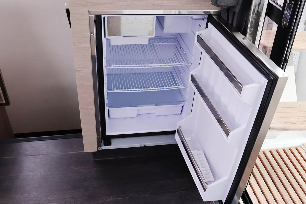 Fountaine Pajot Tanna 47 - 5 + 1 cab. (Instigator)  - 15