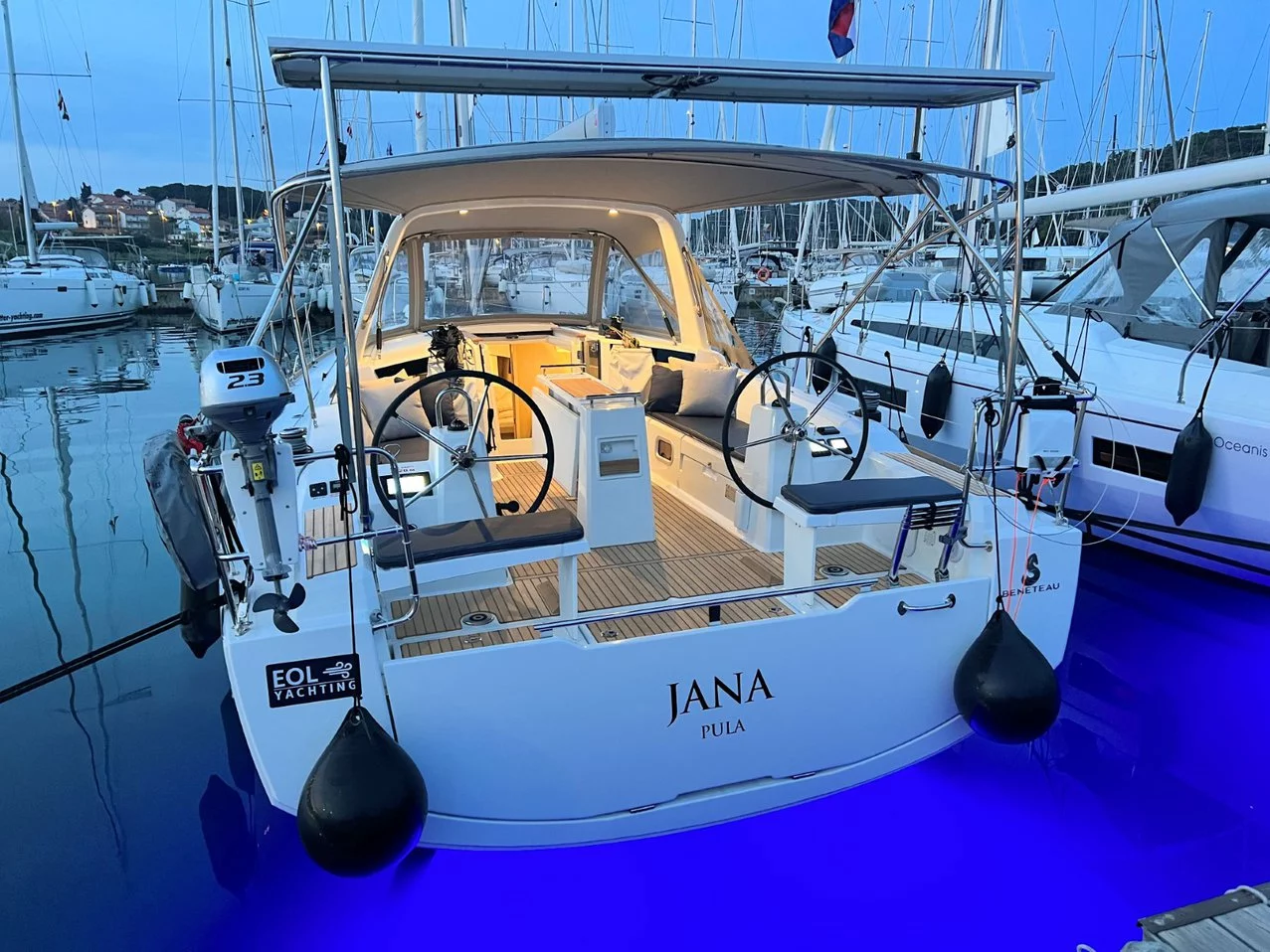 Oceanis 38.1 (Jana)  - 0