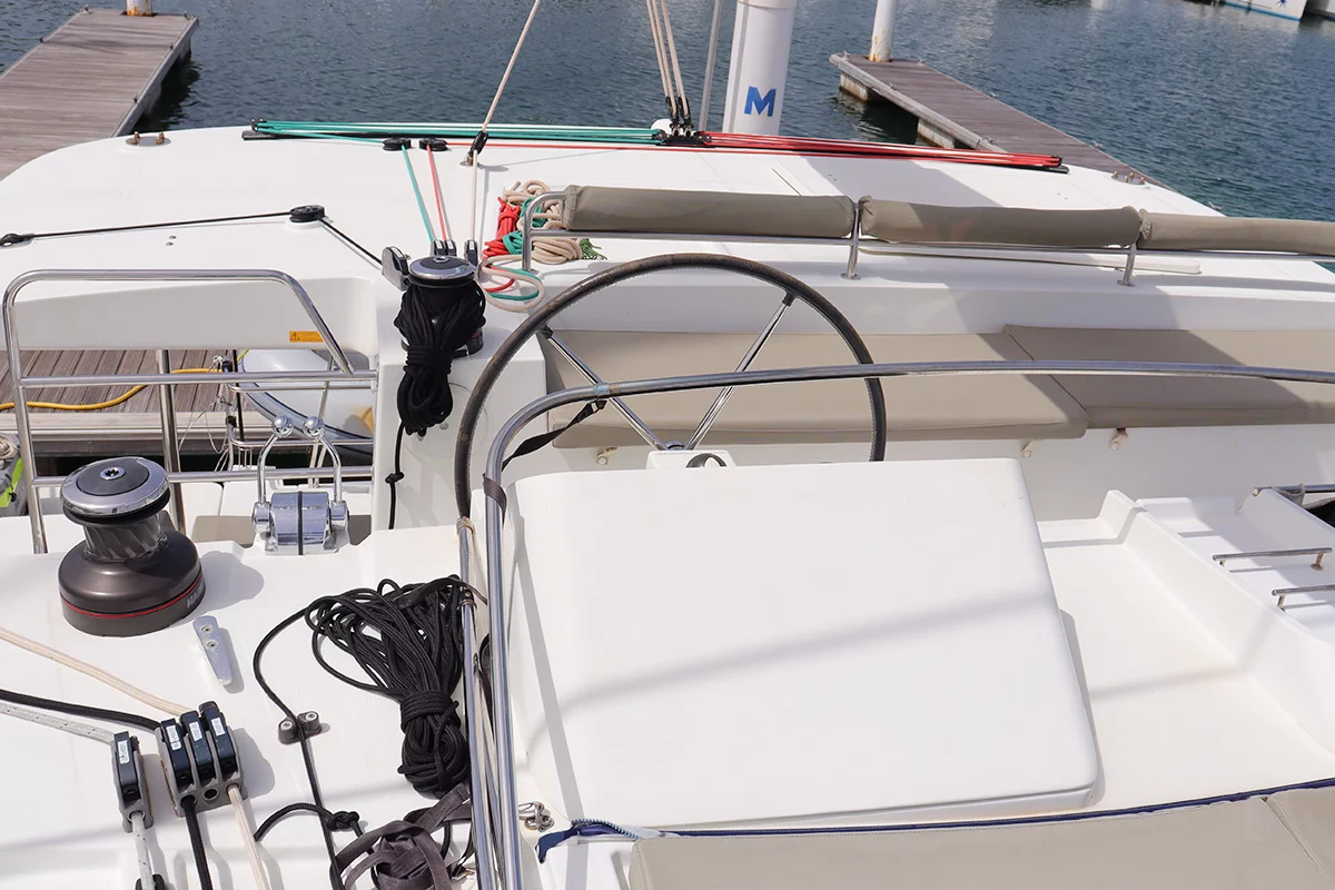 Lagoon 450 F - 4 + 2 cab. (Moët)  - 12