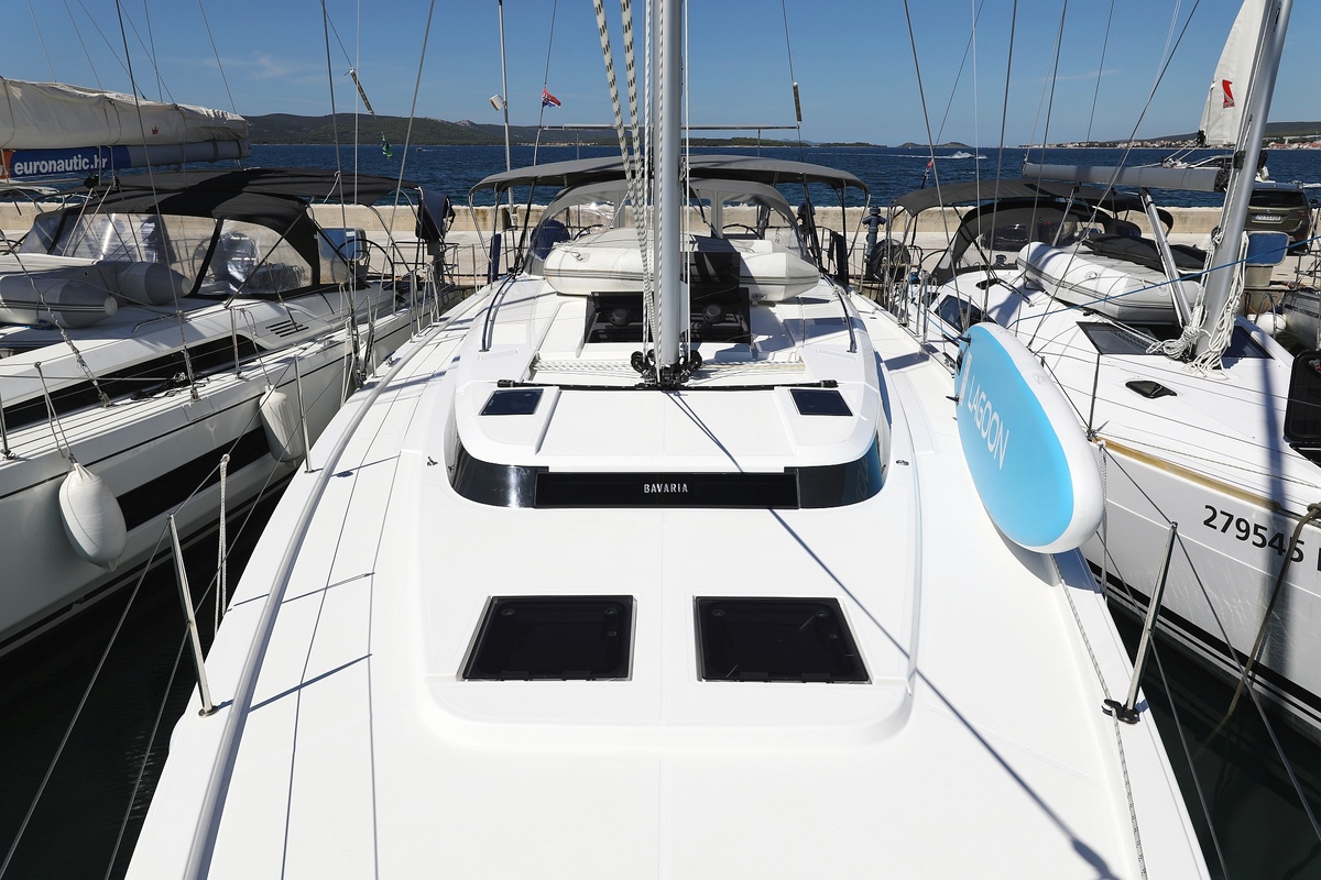 Photo #6 - Bavaria C50 Style - 4 + 1 cab. (Naltoya) en Biograd - 36146