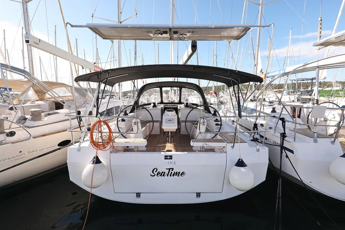 Bavaria C42 (SeaTime)  - 2