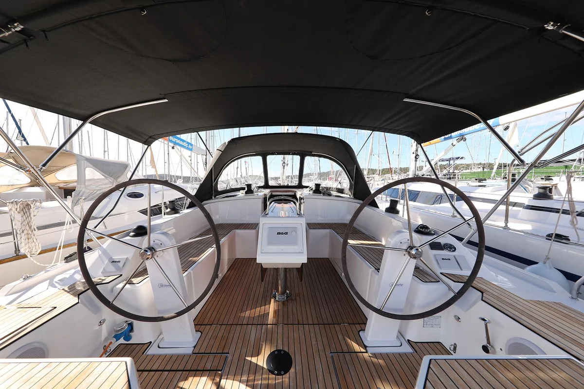Bavaria C42 (SeaTime)  - 6