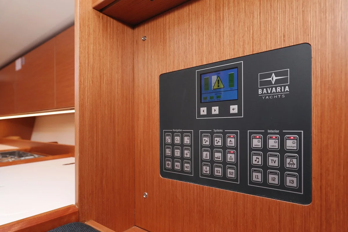 Bavaria C42 (SeaTime)  - 14