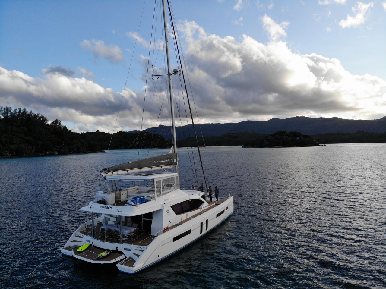 Photo #4 - Leopard 58 (Between) in Mahe - 36169