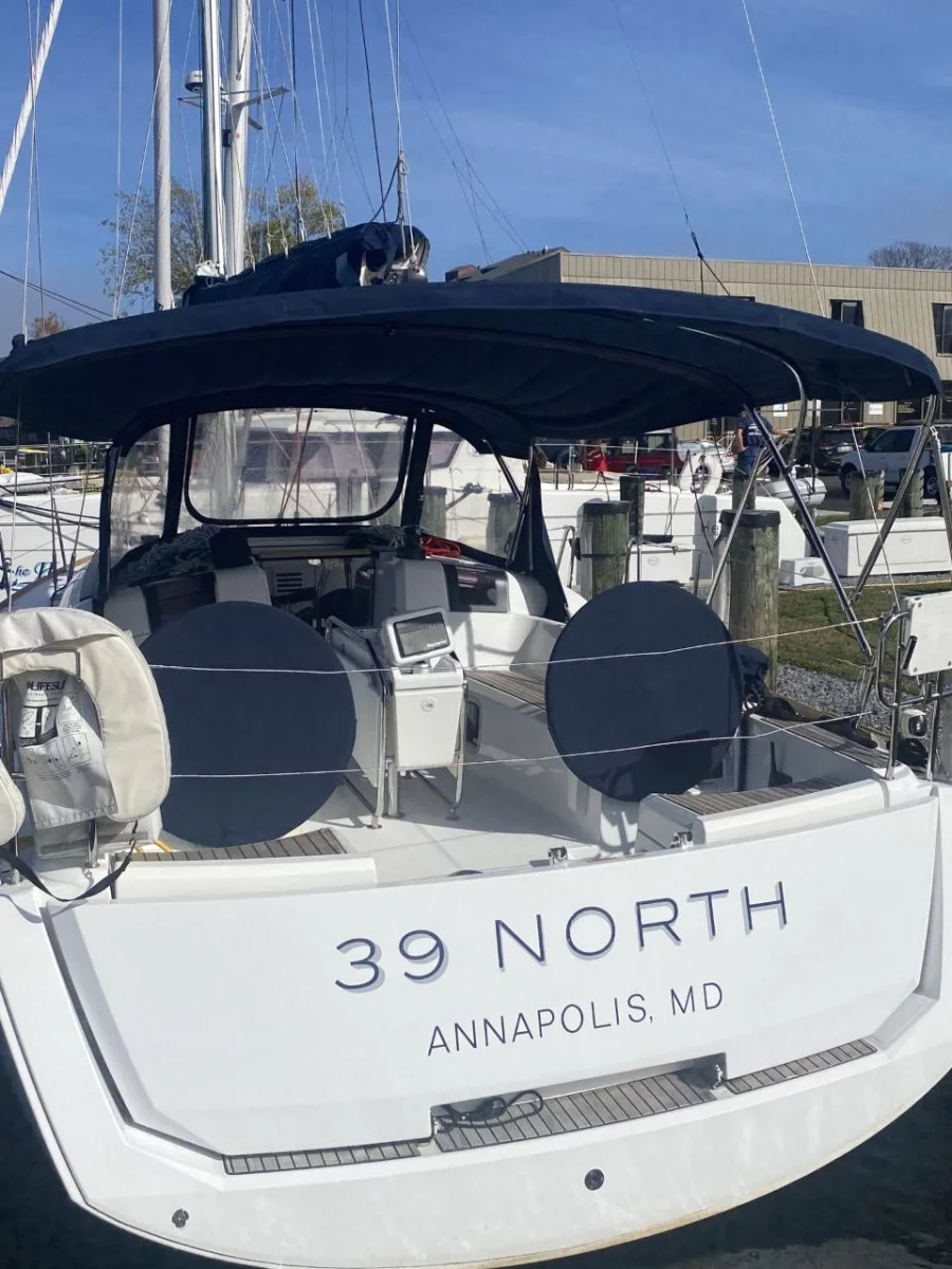 Sun Odyssey 389 (39 North)  - 0