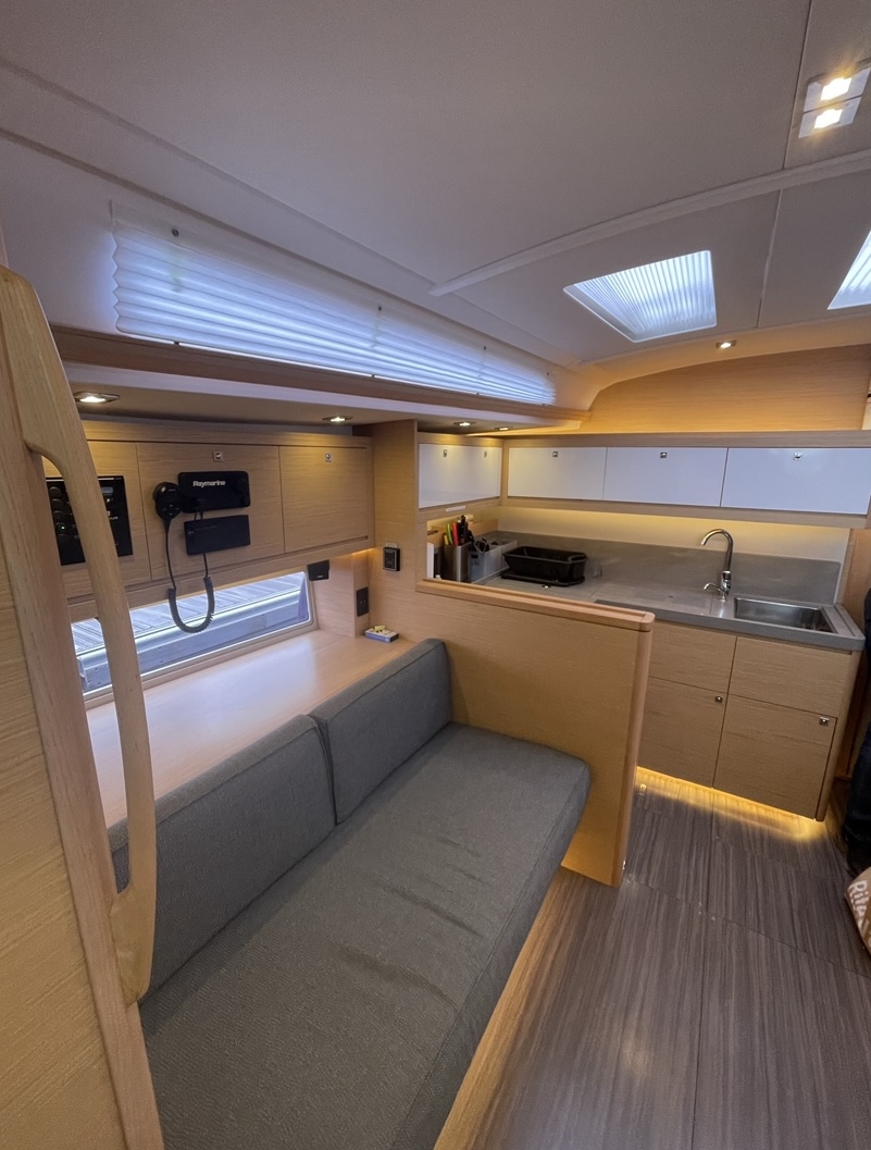 Photo #8 - Dufour 470 - 3 cab. (Knot Online) en Nanny Cay - 36175