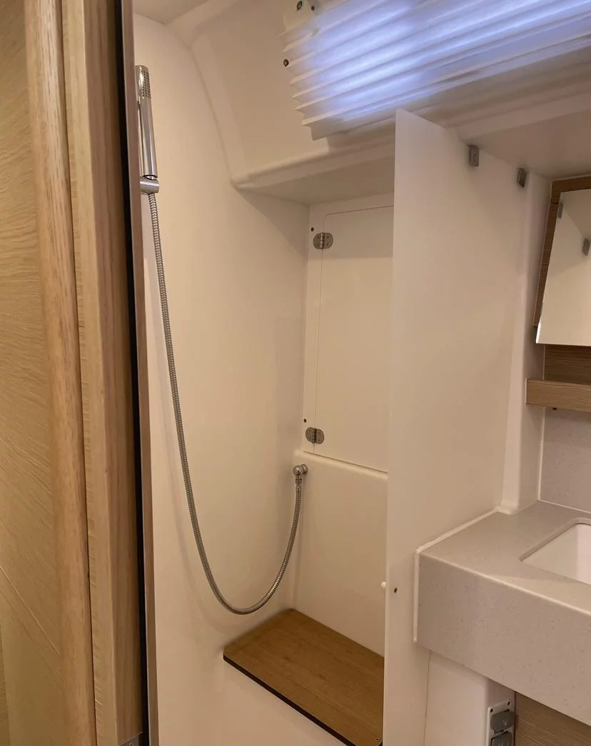 Dufour 470 - 3 cab. (Knot Online)  - 16