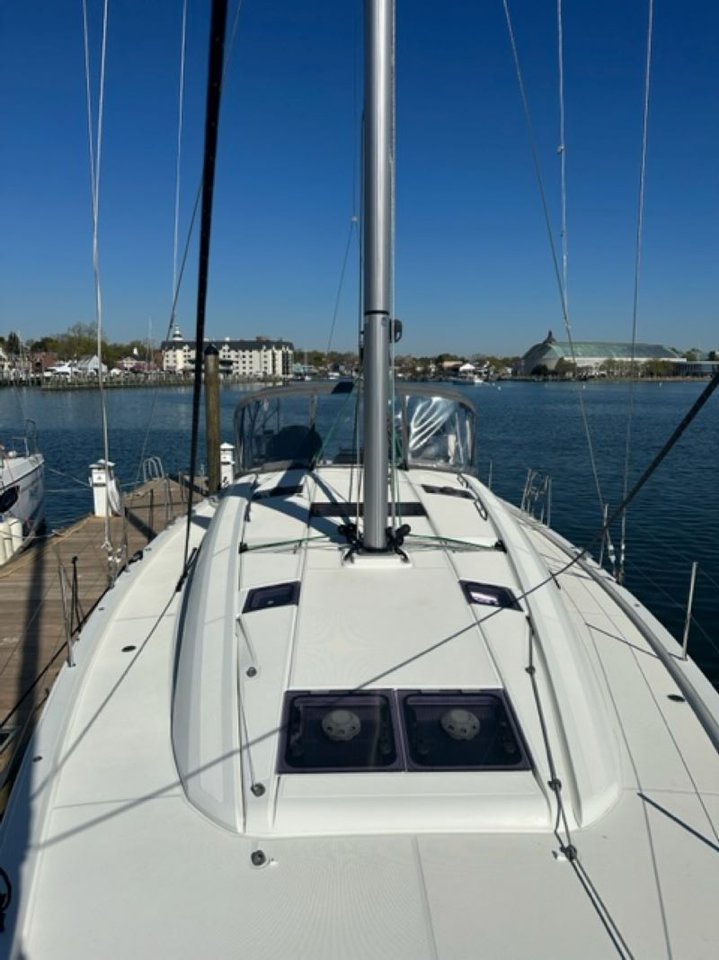 Photo #4 - Jeanneau 51 (Recovery Room) in Annapolis. MD - 36178